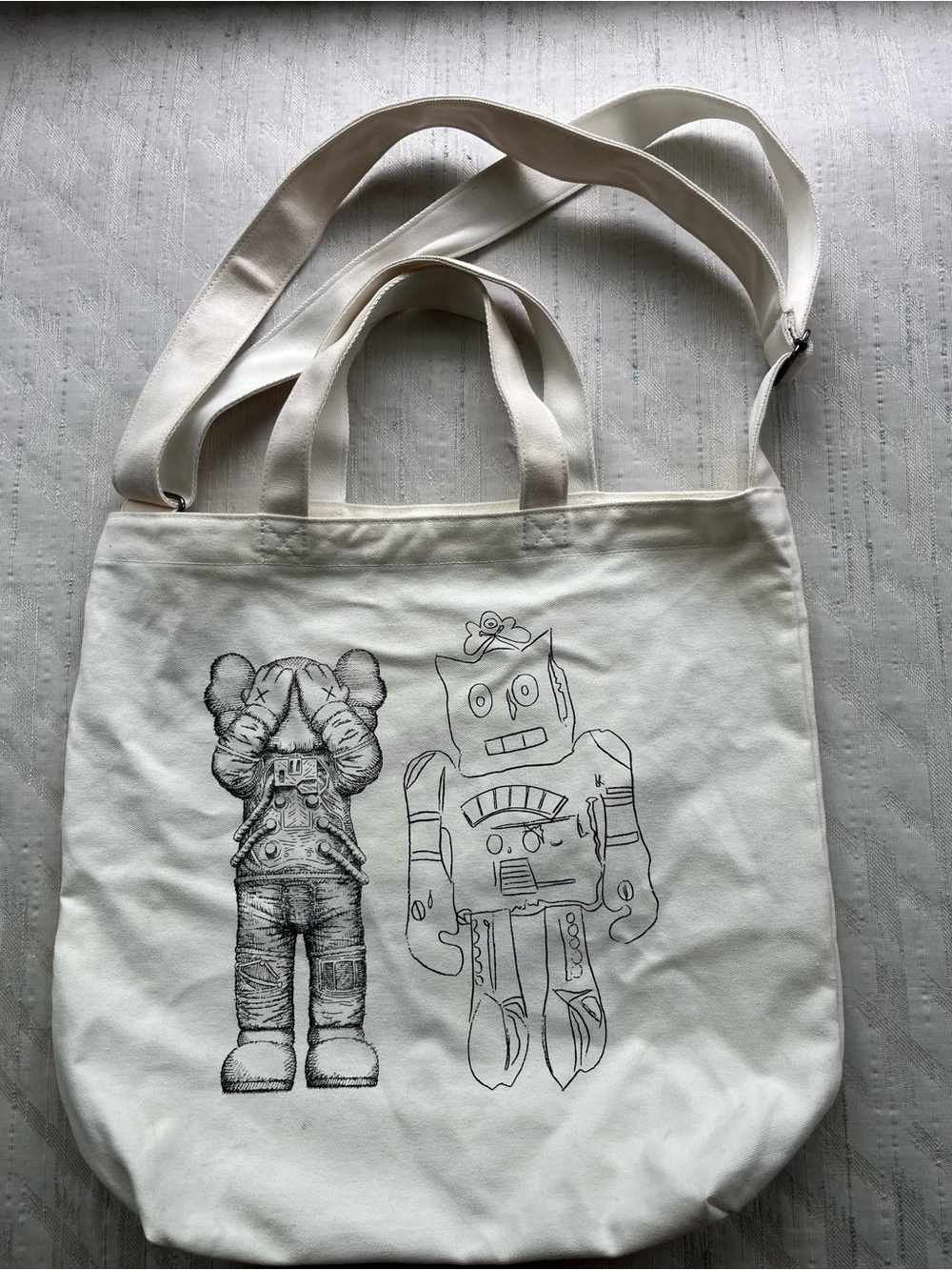 Canvas UNIQLO BAGGU Kaws and Andy Warhol Tote Bag in white